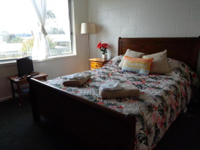 Waratah Waterfall Retreat Unit1 Free WiFi & Free Pay TV